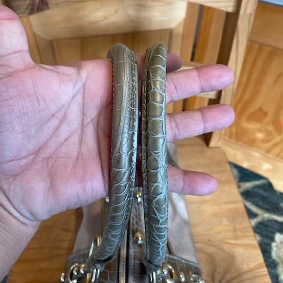 Kathy Van Zeeland Purse - Picture 4 of 9